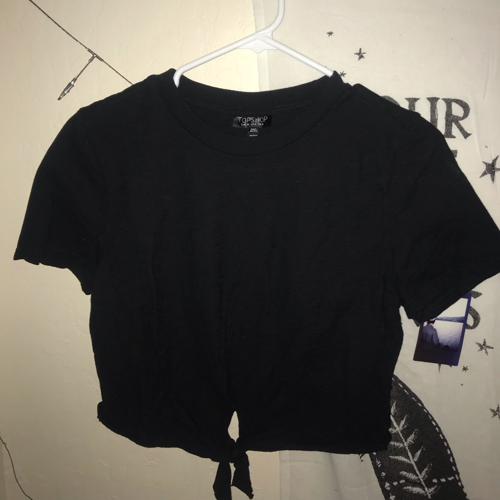 Black top shop crop top